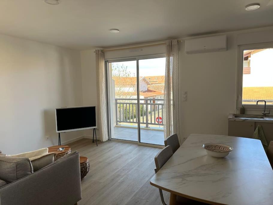 Tres Bel Neuf - Parking Et Terrasse Appartement Biscarrosse
